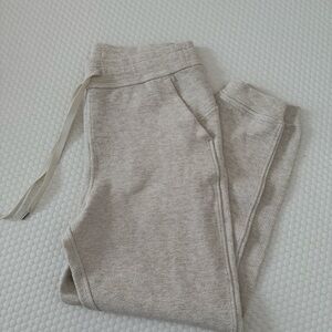 Lululemon waffle joggers size 6